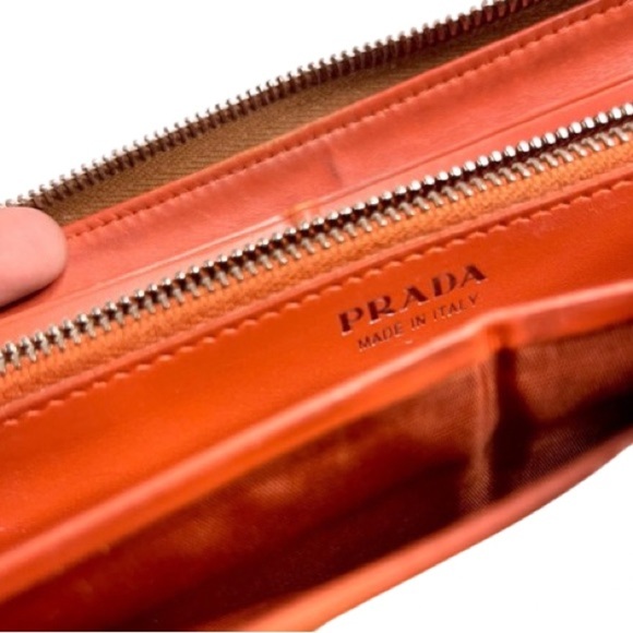 LIVE SHOW LISTING PRADA CANELLA SOFT BROWN LEATHER WALLET-AUTHENTIC - Picture 3 of 7